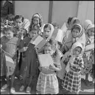 Inauguration d’une école dans le sahel algérois. [Description en cours]