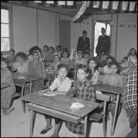 Inauguration d’une école dans le sahel algérois. [Description en cours]