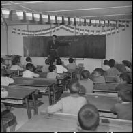 Inauguration d’une école dans le sahel algérois. [Description en cours]