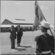 Départ du général Robert Loth du Constantinois. [Description en cours]