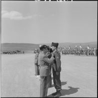 Départ du général Robert Loth du Constantinois. [Description en cours]