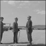 Départ du général Robert Loth du Constantinois. [Description en cours]