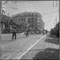 Commémoration du 8 mai 1945 à Alger. [Description en cours]