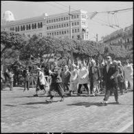 Commémoration du 8 mai 1945 à Alger. [Description en cours]