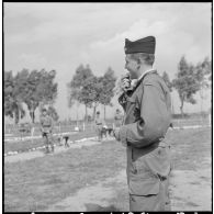 Le camp du 541e groupe vétérinaire (GV). Portrait du commandant en chef, moniteur de stage au 541e G.V.SP 87.718, classe 58/2.A.