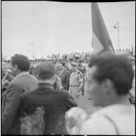 Cérémonie militaire au Monument aux marins algériens morts pour la France. [Description en cours]