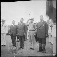 Cérémonie militaire au Monument aux marins algériens morts pour la France. [Description en cours]
