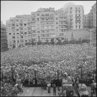 Manifestation d'association de province française à Alger. [Description en cours]