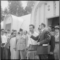 Libération de détenus du camp de Ben Aknoun. [Description en cours]