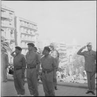 Manifestation en faveur de l'Algérie française avec la participation des jeunes moniteurs du CEMJA. [Description en cours]