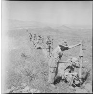 Vie quotidienne de fusiliers-marins. [Description en cours]