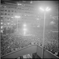 Manifestation nocturne d’anciens combattants à Alger. [Description en cours]