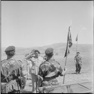 Passation de commandement au 13e RDP en Zone Est Algérois (ZEA). [Description en cours]