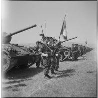 Passation de commandement au 13e RDP en Zone Est Algérois (ZEA). [Description en cours]