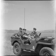 Passation de commandement au 13e RDP en Zone Est Algérois (ZEA). [Description en cours]