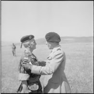 Passation de commandement au 13e RDP en Zone Est Algérois (ZEA). [Description en cours]