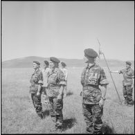 Passation de commandement au 13e RDP en Zone Est Algérois (ZEA). [Description en cours]