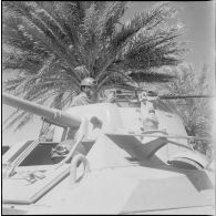 Opération dans le désert. [Description en cours]
