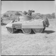 Opération dans le désert. [Description en cours]
