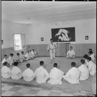 Koléa. Ecole militaire préparatoire nord-africaine. Cours de Judo.