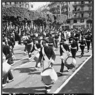 8 Mai. Fête de la Victoire. Le défilé.