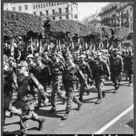 8 Mai. Fête de la Victoire. Le défilé.