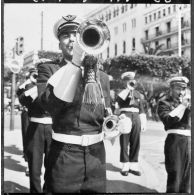 8 Mai. Fête de la Victoire. Le défilé.