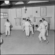 Cap Matifou. Centre Siroco. Entraînement au judo.