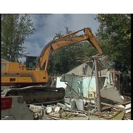 Démantèlement des installations du Centre d'expérimentations du Pacifique (CEP). Moruroa. Février 1998.