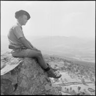 27e bataillon de chasseurs alpins (27e BCA). A Iffigha les gardes sont nombreuses.