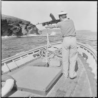 La surveillance maritime (SURMAR) patrouille dans le secteur de Philippeville.