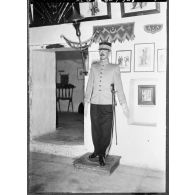Alger. Musée colonial militaire Franchet d'Espéray. Mannequin en uniforme représentant un officier de tirailleurs européen.
