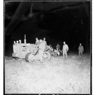 La protection militaire dans les environs de Bordj Menaïel pour les labours de nuit.