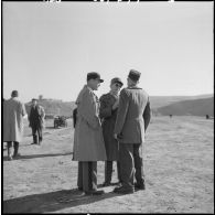 Voyage d'information de l'Institut des hautes études de la Défense nationale (IHEDN). Visite de Bir Rabalou.