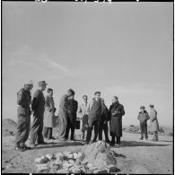 Voyage d'information de l'Institut des hautes études de la Défense nationale (IHEDN). Visite de Bir Rabalou.