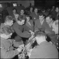 Alger. Service Auto au groupement de la gendarmerie. Fête de la Saint-Eloi. Méchoui.