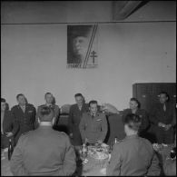 Alger. Service Auto au groupement de la gendarmerie. Allocution du lieutenant-colonel Arcouet.