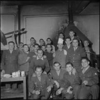 Alger. Service Auto au groupement de la gendarmerie. Fête de la Saint-Eloi. Gendarmes du service Auto.