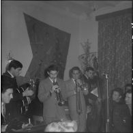 Alger. Infirmerie de garnison. Réveillon de noël 1960. L'orchestre de la garnison.