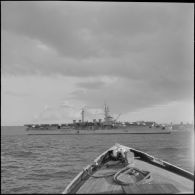 Mers el-Kébir. Le porte-avions "La Fayette" (R96).