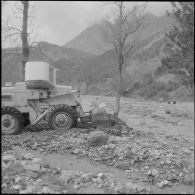 Inondations dans les gorges de Kerrata. L'oued en crue.