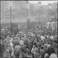 Manifestation au forum d’Alger. [Description en cours]