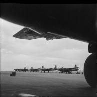 Le groupe Guyenne. Les Douglas B 26 Invader au parking.