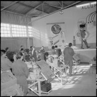 Camp de l'Alma. Centre d'instruction du service du matériel n°3 (CISM 3). Salle de circuit de charge et d'allumage.