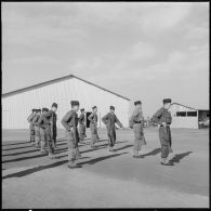 Camp de l'Alma. Centre d'instruction du service du matériel n°3 (CISM 3). Une phase d'ordre serré.