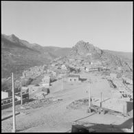 Dans le village d'Agouni Gueghrane, l'électricité rentre dans les maisons.
