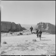 Région de Geryville. Groupement des commandos de marine en opération.