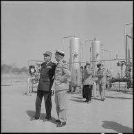 Edjeleh. Les autorités visitent les installations pétrolières.