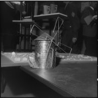 Alger. Hall du journal Le Bled. Exposition "Activités et loisirs". Un moulin.