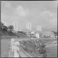 Bône. Construction de buildings.